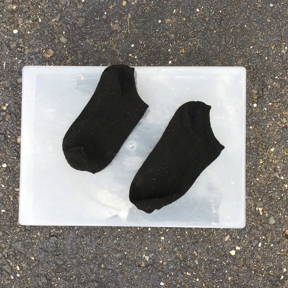 2 pairs of Victoria Secret panties w pair of socks - Picture 6 of 6